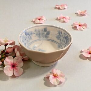 Vtg Mid-Century Japanese Porcelain Tea Bowl Blue Floral Chawan Collector’s Piece